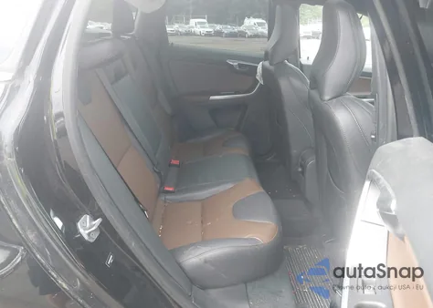 2016 Volvo Xc60 T5 Premier z USA, uszkodzony, nr VIN YV4612RK1G2852814